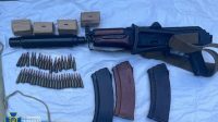 Намагалися налагодити продаж трофейної зброї: в трьох регіонах України затримали десятьох підозрюваних