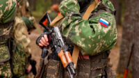 Розстріляв авто: військовому РФ повідомили підозру за вбивство цивільних на Київщині