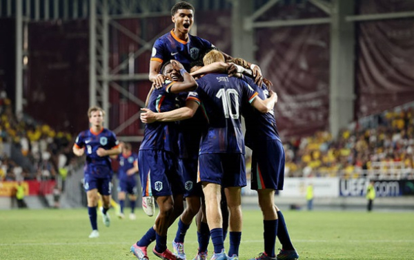 Нідерландці вибороли місце у фіналі Євро U-19 Нідерландці вибороли місце у фіналі Євро U-19