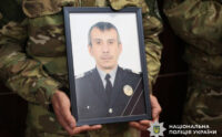 У Нацполіції попрощались зі столичним поліцейським Сергієм Гнітієм, який загинув на фронті