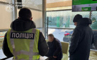 У столиці затримали ділка, який пропонував військовим фіктивні медичні довідки