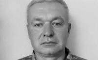 У громаді прощаються з військовослужбовцем Олександром Грищенком