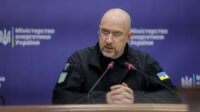 Кияни мають отримати можливість дістатись до пункту незламності безперешкодно — Шмигаль