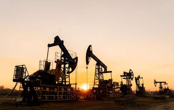 Видобуток нафти ОПЕК знизився через Іран та Венесуелу
