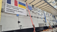 “Це найскладніша зима за останні 20 років”: Франція передала Києву 30 генераторів