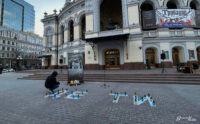 Пам’ять, яку не стерти: у Києві вшанували жертв авіаудару по Маріупольському драмтеатру