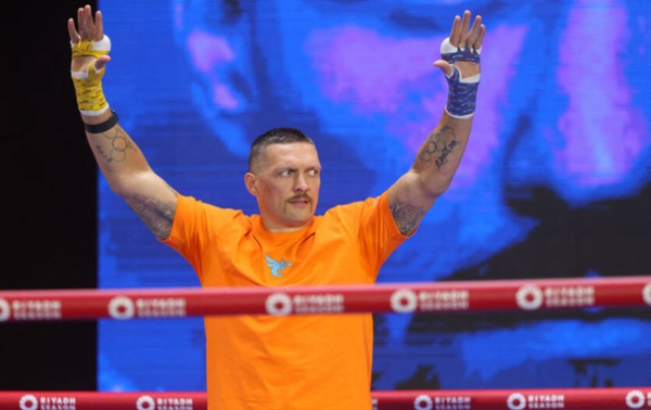 Усик підготувався до бою з Верхувеном Усик підготувався до бою з Верхувеном