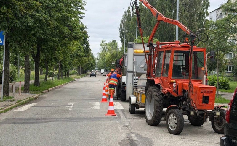 Із 29 червня до 1 липня частково обмежуватимуть рух вулицею Юності у Дніпровському районі столиці