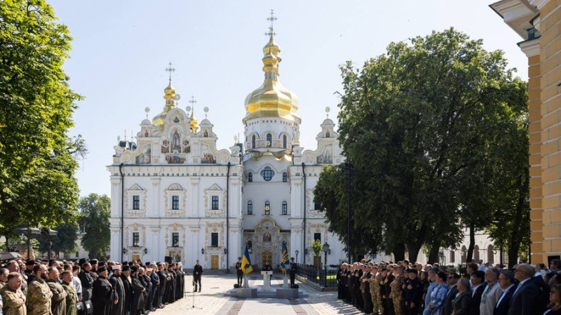 Зеленський підписав указ про підготовку до 1000-ліття Києво-Печерської лаври