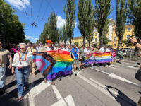 У столиці пройшов Марш “КиївПрайд” та акція за традиційну сім’ю (фото, відео)