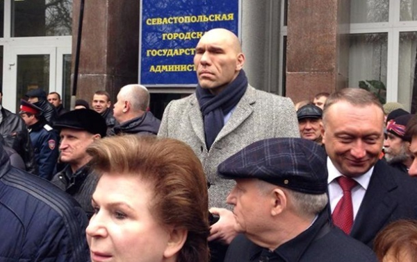 Сепаратизм у Криму: онлайн-трансляціяСюжет