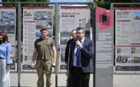 У центрі столиці відкрили виставку про початок спротиву на Луганщині: чим була оборона аеропорту у 2014-му