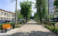 У Голосієві на місці «транзитної» зони облаштували затишний кишеньковий сквер