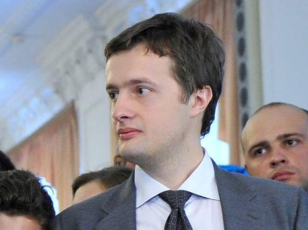Діти постмайданної еліти: як живуть нащадки нових політиківСюжет Діти постмайданної еліти: як живуть нащадки нових політиківСюжет