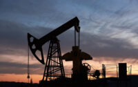 Переробка нафти в Китаї впала до мінімуму за шість років