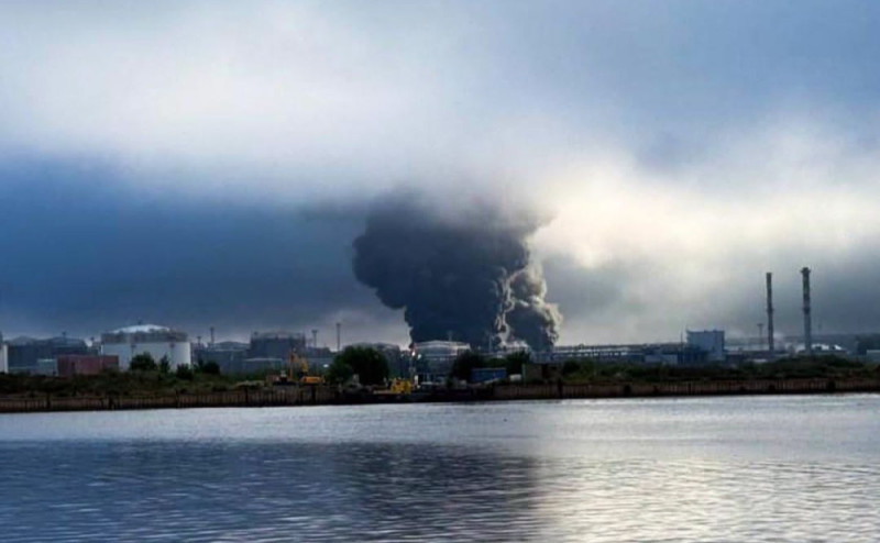 Сили оборони уразили портову нафтову інфраструктуру поблизу Санкт-Петербурга: що відомо