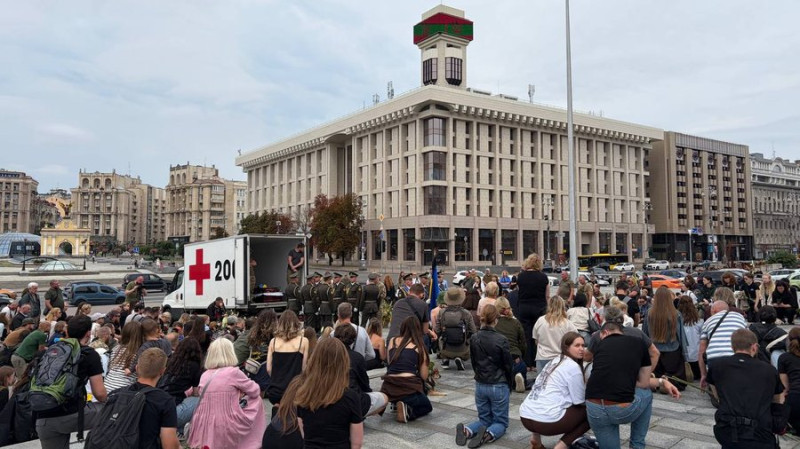 Понад 25 років шукав загиблих на війні: в Києві попрощалися з Олексієм Юковим — засновником «Плацдарму»
