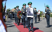 Прах Євгена Коновальця повернули в Україну — його зустріли з військовими почестями
