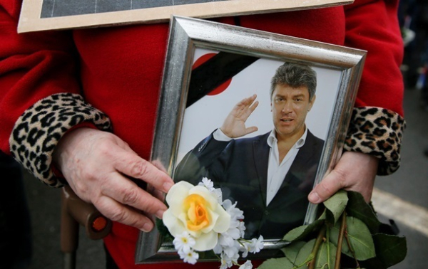 Опозиція РФ опублікує доповідь Нємцова про російських військових в Україні Опозиція РФ опублікує доповідь Нємцова про російських військових в Україні