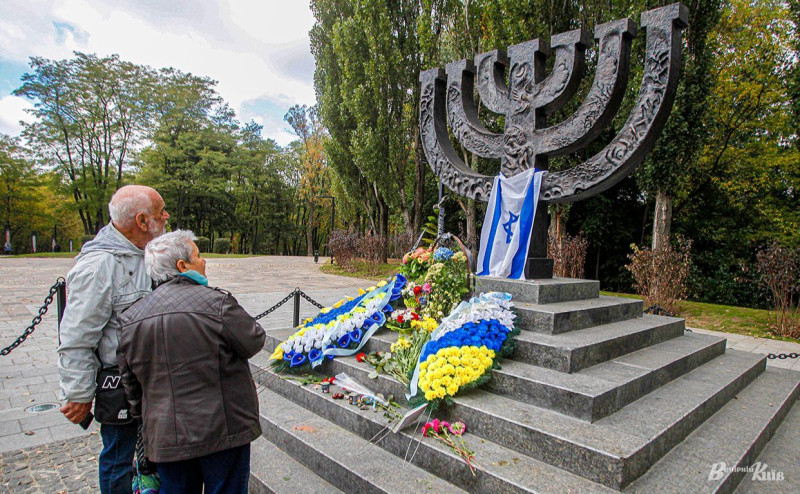 У столиці вшановують 85-річчя роковин трагедії Бабиного Яру: виставки та презентації